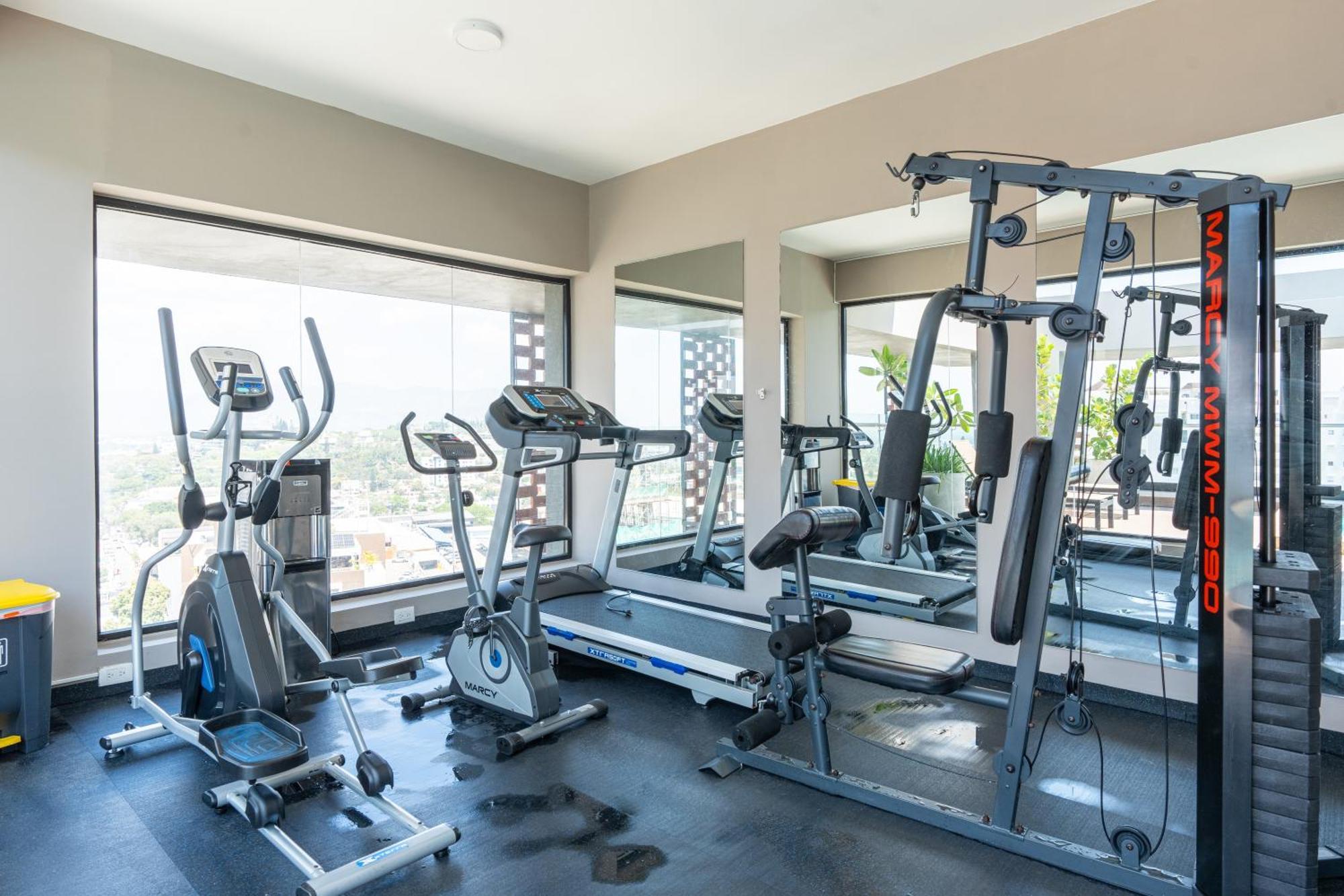 Modern Luxury Condo With Rooftop Pool & Gym Santiago De Los Caballeros Exterior photo